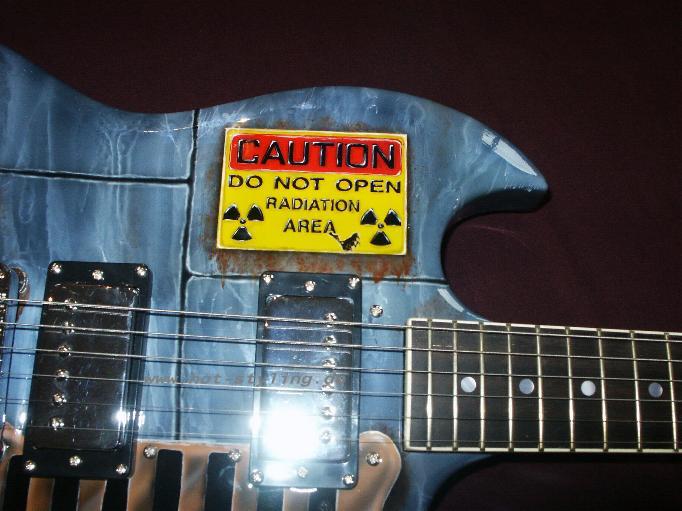 Gitarre Radioactive 03
